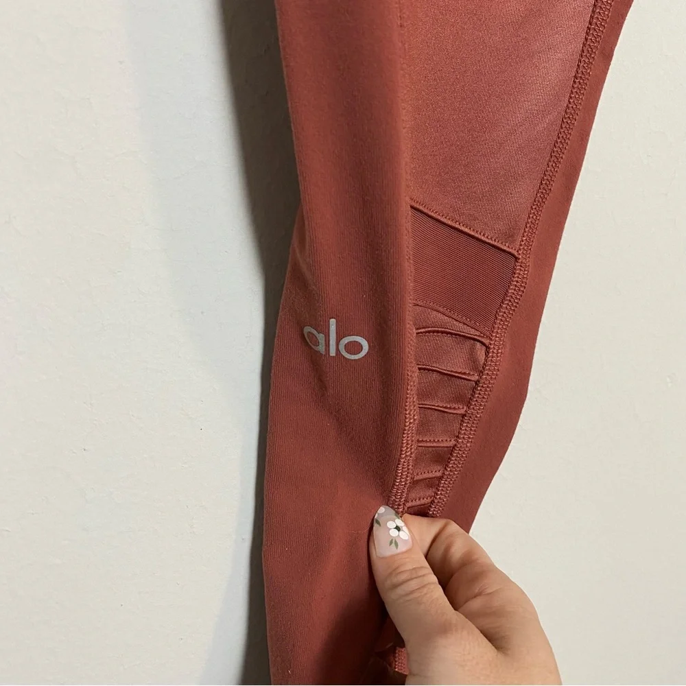 Alo High Waisted Pink Quartz Moto Leggings